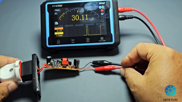 Полезное измерительное устройство из старой зарядки