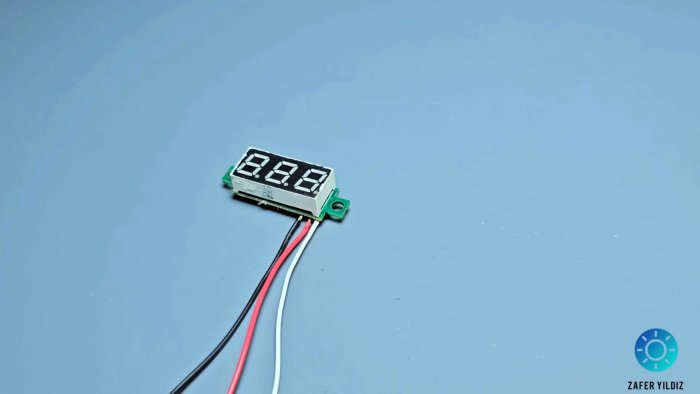 Полезное измерительное устройство из старой зарядки