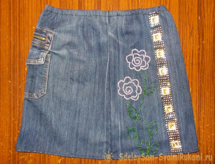 Учимся шить юбку из старых джинсов своими руками с аппликацией для девочки