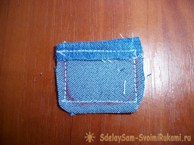 Одежда для куклы из старых джинсов