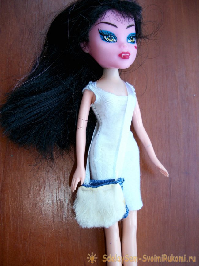 Одежда для куклы из старых джинсов