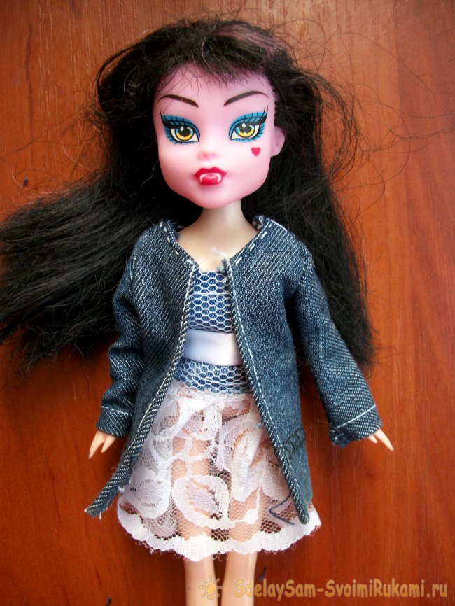 Одежда для куклы из старых джинсов
