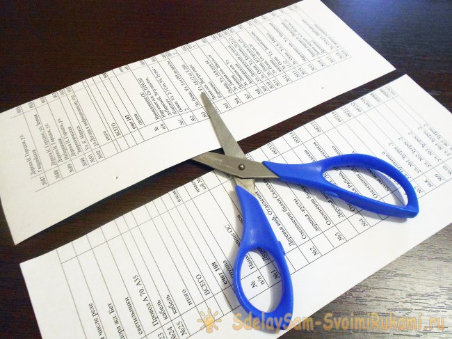 Елочка из офисной бумаги своими руками