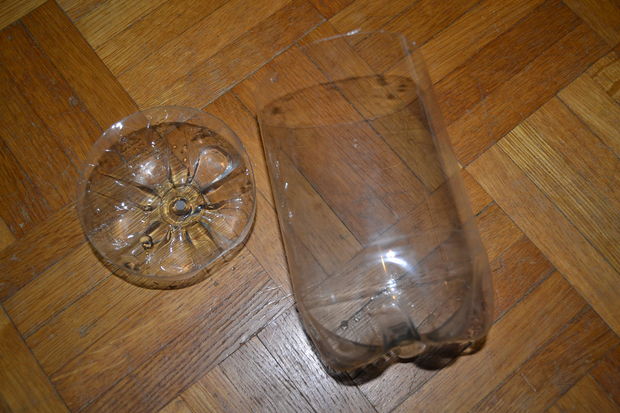 Контейнер футляр термос из пластиковой бутылки