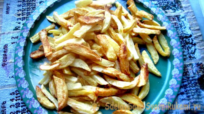 Картошка фри в бумажном конверте