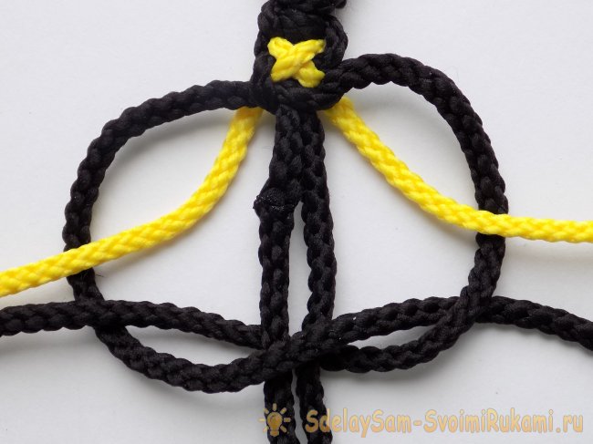 Как сплести браслет Икс из шнуров