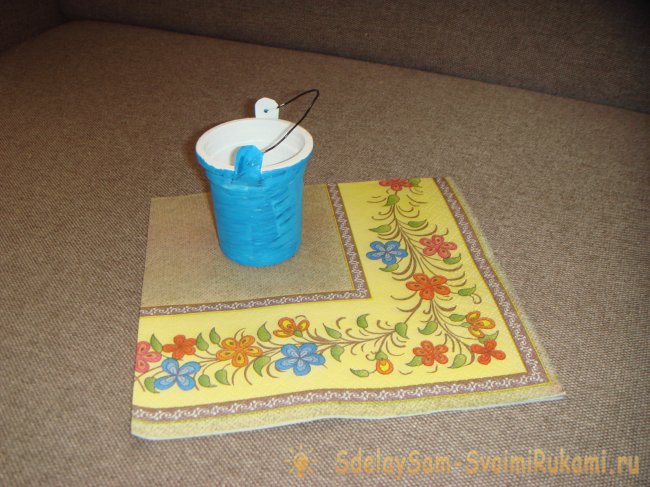 Ведерко с плодами