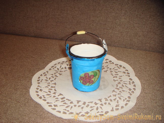 Ведерко с плодами