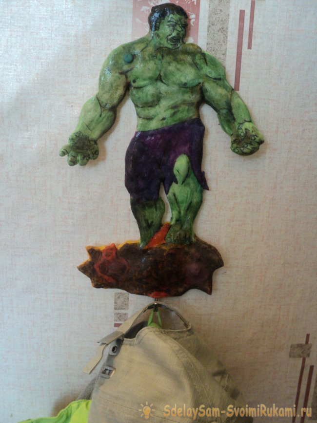 Крючок для одежды Халк