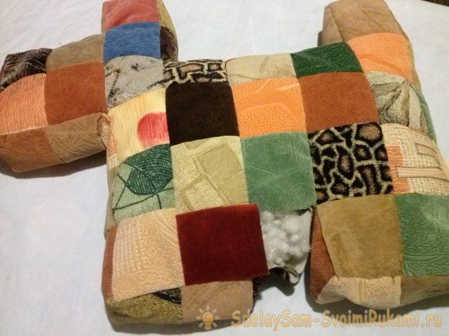 Собака в технике лоскутного шитья