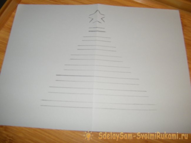 Новогодняя открытка-панорама с объемным внутренним изображением елки