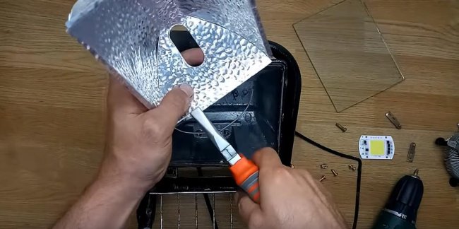 Переделка галогенная лампы в светодиодную