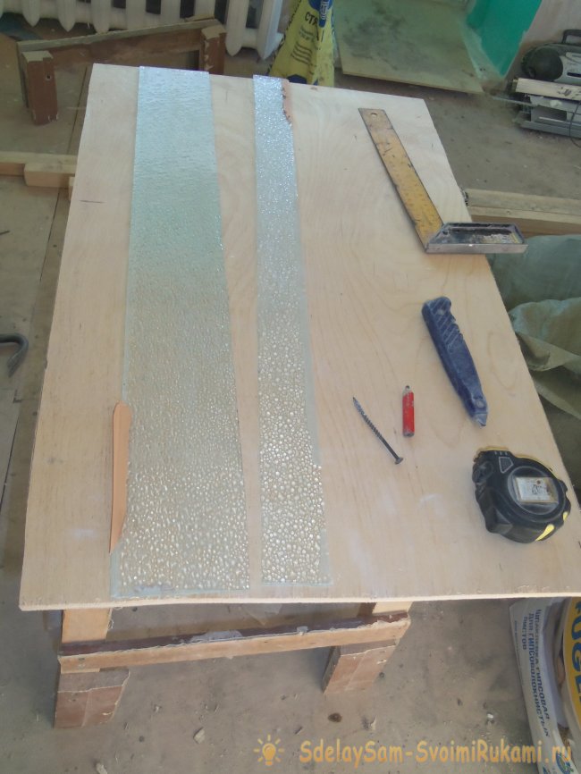 Как сделать оригинальную полку в санузле