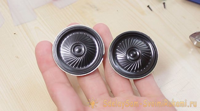 Наушники из блютуз колонки