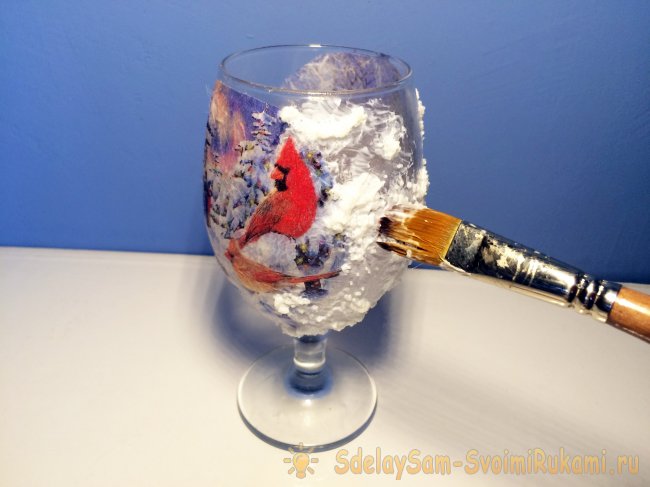 Новогодний подсвечник из бокала