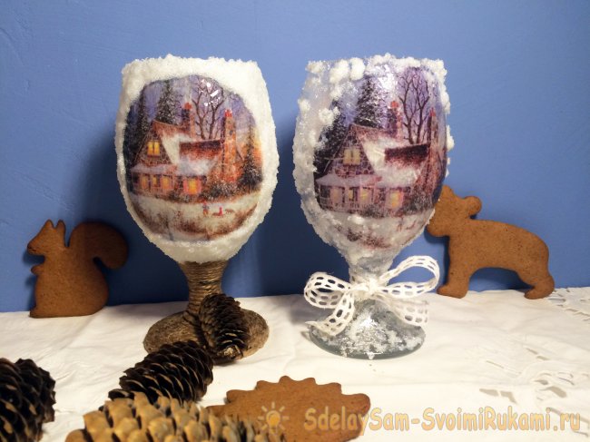 Новогодний подсвечник из бокала