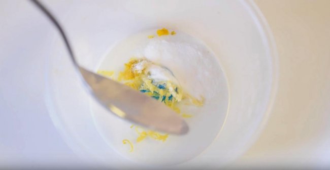 Безопасное отбеливание зубов в домашних условиях