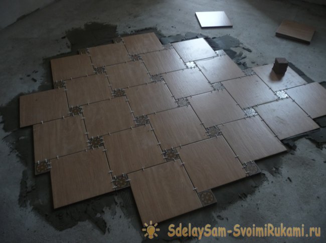 Укладка плитки на пол