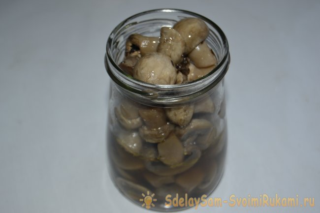 Маринованные шампиньоны