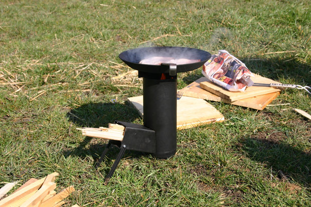 Ракетная печь со столиком