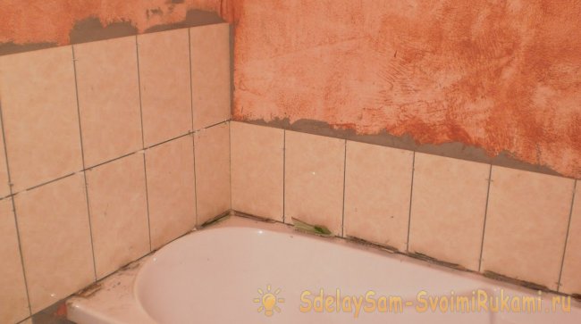 Кладка плитки на стены и пол