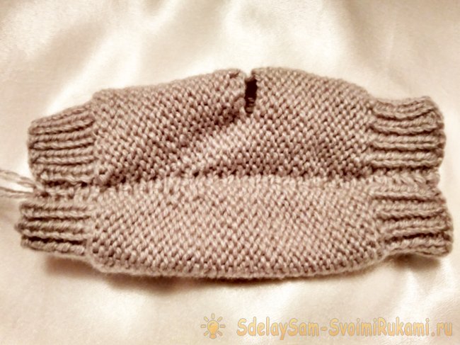 Как связать митенки с узором сова