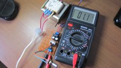 Простой регулируемый стабилизированный блок питания