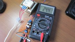 Простой регулируемый стабилизированный блок питания