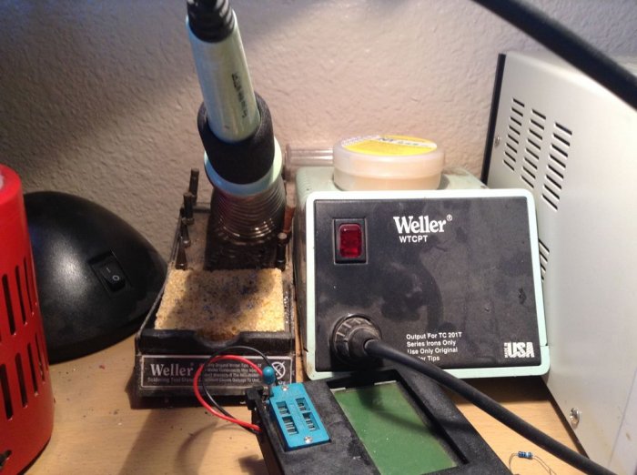 Простой счетчик Гейгера