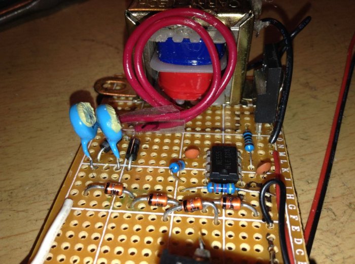 Простой счетчик Гейгера