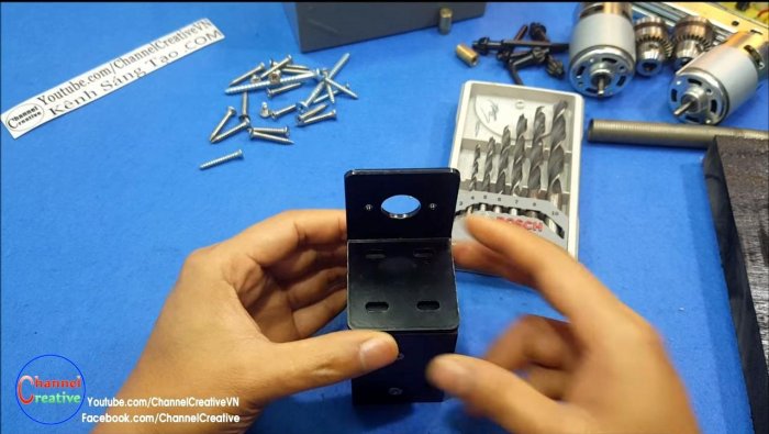 Миниатюрный станок для сверления