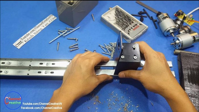 Миниатюрный станок для сверления