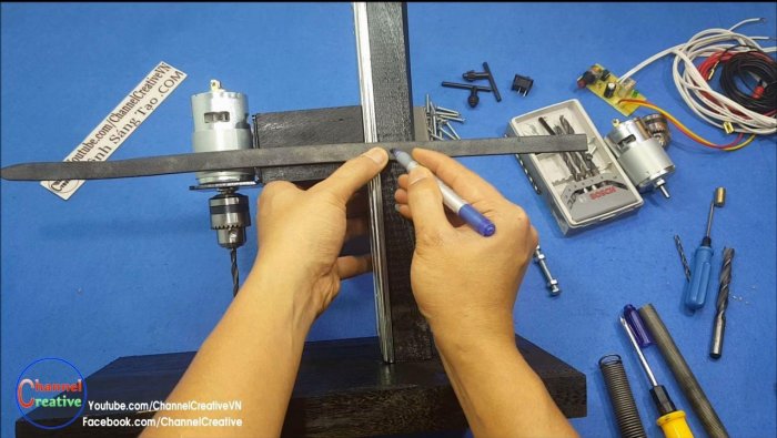 Миниатюрный станок для сверления