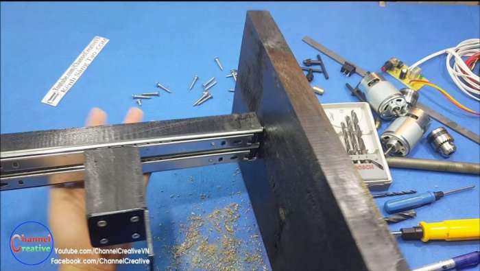 Миниатюрный станок для сверления