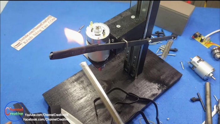 Миниатюрный станок для сверления