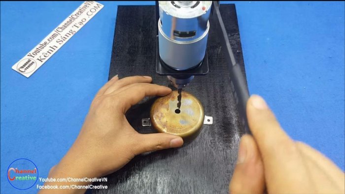 Миниатюрный станок для сверления