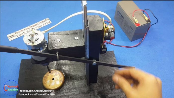 Миниатюрный станок для сверления