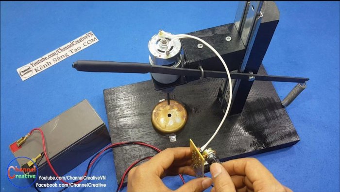 Миниатюрный станок для сверления