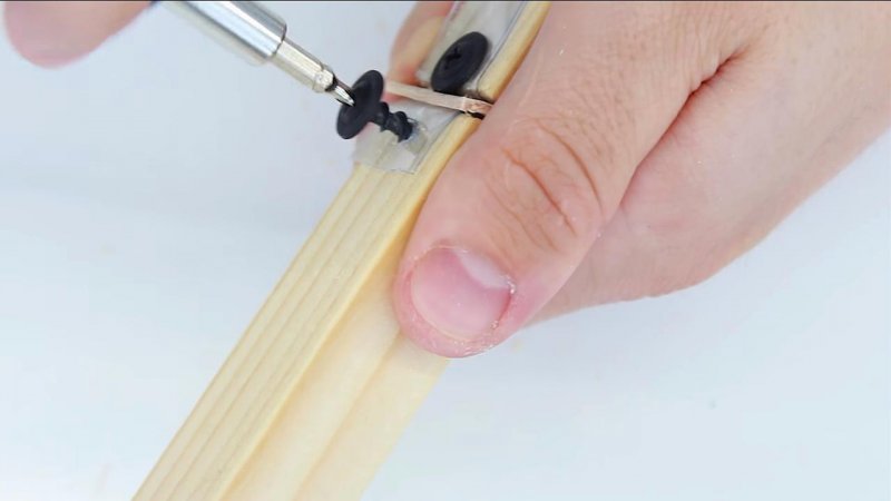 Приспособление для откручивания крышек на банках