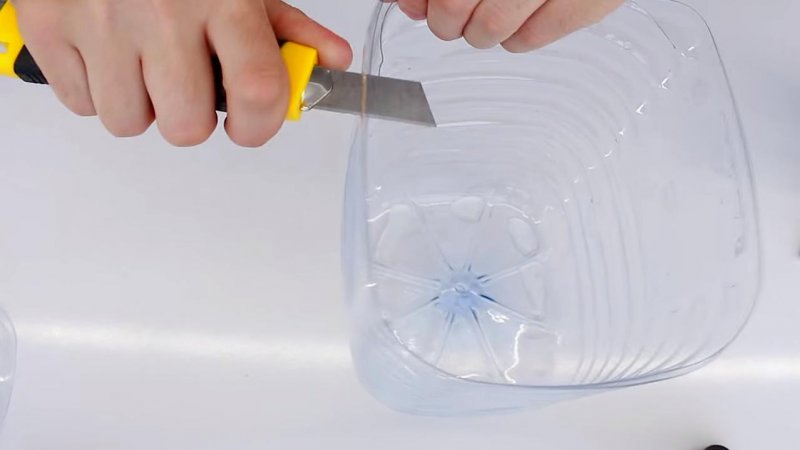 Приспособление для откручивания крышек на банках