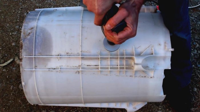 Электрогенератор  гидротурбина из старой стиральной машины