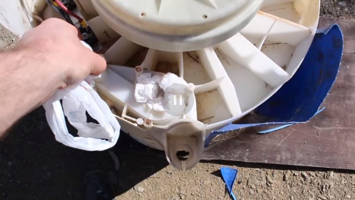 Электрогенератор  гидротурбина из старой стиральной машины