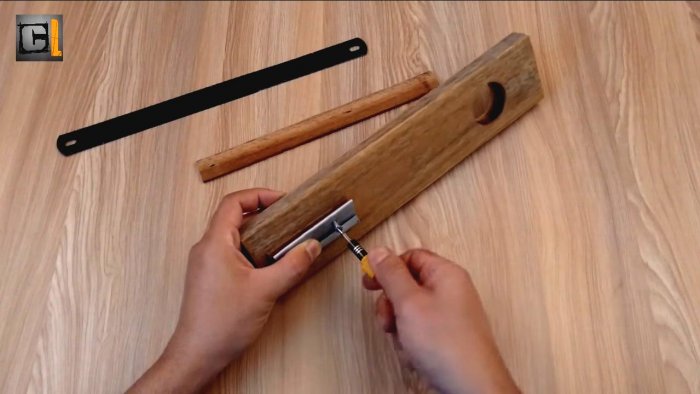 Как сделать простенькую ножовку с двигателем 12 В