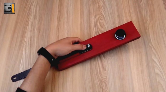 Как сделать простенькую ножовку с двигателем 12 В