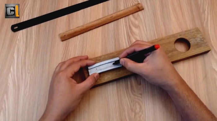 Как сделать простенькую ножовку с двигателем 12 В