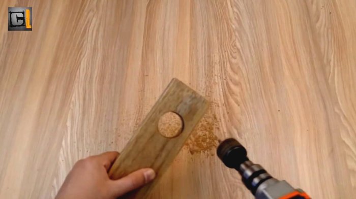 Как сделать простенькую ножовку с двигателем 12 В