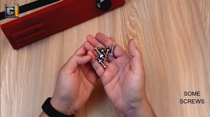 Как сделать простенькую ножовку с двигателем 12 В