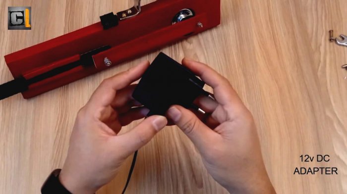 Как сделать простенькую ножовку с двигателем 12 В