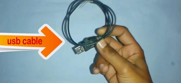 Зачем usb вход на кольцевой лампе