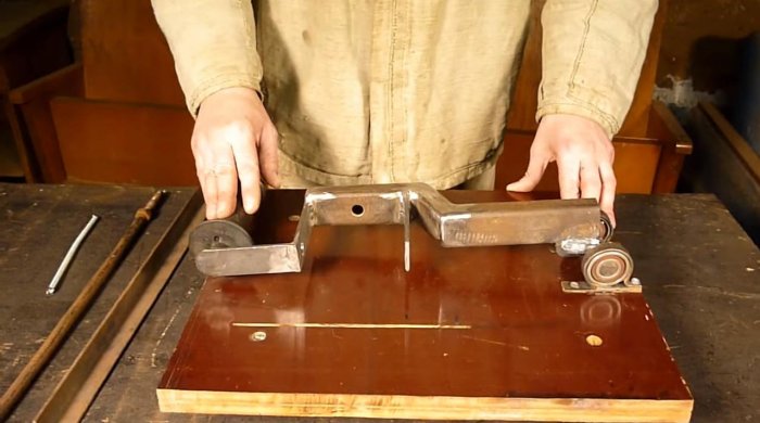 Стойка для болгарки или маятниковая пила из УШМ